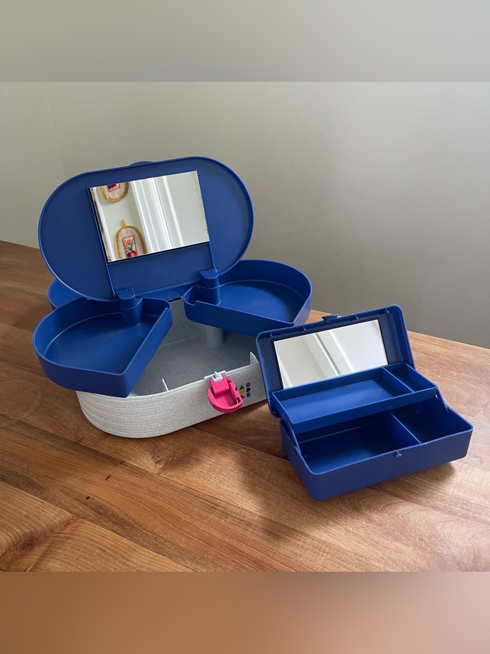 Two Vintage 90s Caboodles 2615 Set Makeup Case Large Mirror Tray Blue Gray Pink